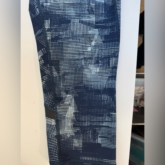 Sweaty Betty Leggings Blue White Grid Pattern 7/8 Length M - Picture 3 of 13